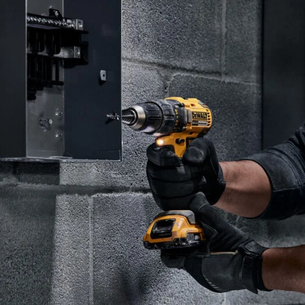Kit taladro inalámbrico Dewalt 20V + 26 accesorios + 2 baterías